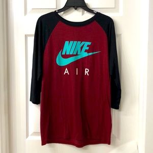 Nike air t-shirt size L
